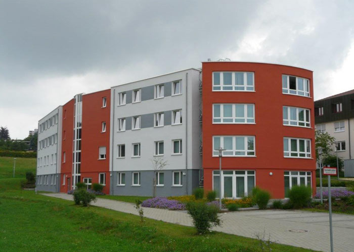 Mehrgeschossiges Wohn- und Geschäftsgebäude